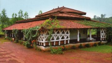 Memorable 5 Days 4 Nights Bheja Friends Vacation Package