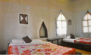 Memorable 5 Days 4 Nights Bheja Friends Vacation Package