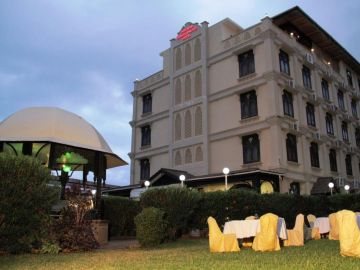 Ecstatic 10 Days 9 Nights Tarangire Trip Package