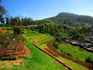 Family Getaway Ooty Tour Package for 4 Days 3 Nights