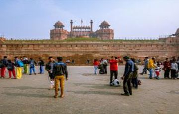 Amazing 4 Days Agra and Delhi Holiday Package