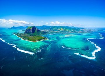 Beautiful 4 Days Mauritius and Hotel Bule Sea Vacation Package