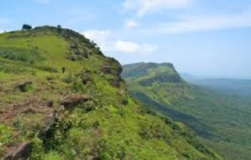 3 Days 2 Nights Chikmagalur Tour Package by HelloTravel In-House Experts
