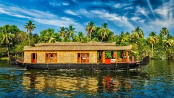 Heart-warming 5 Days Departure to Cochin - Munnar Tour Package