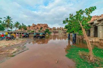 Family Getaway 5 Days Cochin, Cochin - Munnar, In Munnar and Munnar - Thekkady Vacation Package