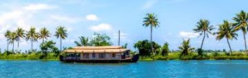 Pleasurable 2 Days Kerala Holiday Package by Aman Tours And Travels