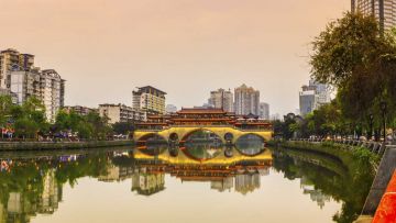 Heart-warming 6 Days Chengdu, Changsha and Zhangjiajie Tour Package