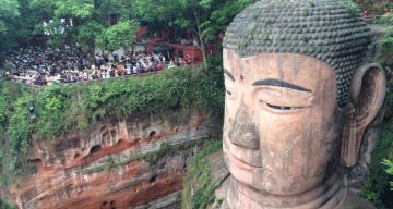 Beautiful Leshan Tour Package for 3 Days 2 Nights