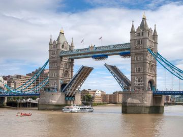 Amazing London Tour Package for 4 Days from Pisa