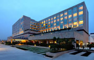 Family Getaway 3 Days Chandigarh and New Delhi Vacation Package