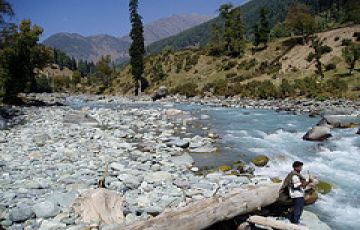 Family Getaway 3 Days Gulmarg to Srinagar Trip Package