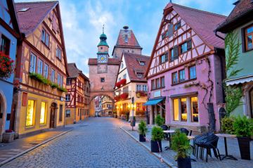 Ecstatic Munich Tour Package for 2 Days 1 Night