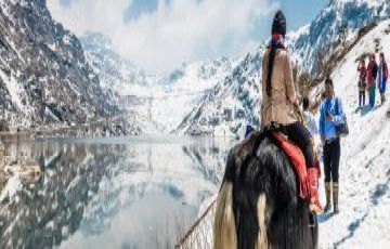 Magical 2 Days Lachung and Gangtok Tour Package