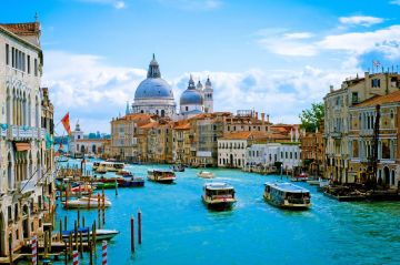 Family Getaway Italy Family Tour Package for 3 Days