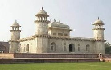 Pleasurable 2 Days 1 Night Agra with Delhi Tour Package