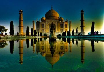 Ecstatic 2 Days Agra Holiday Package by HelloTravel In-House Experts