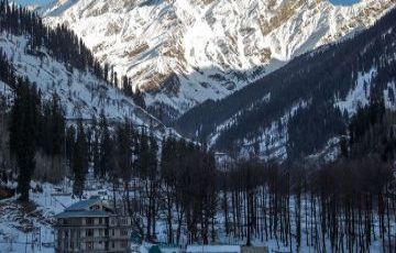 Experience Manali Tour Package for 4 Days 3 Nights by HelloTravel In-House Experts
