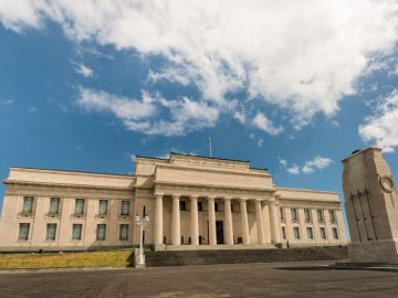 Heart-warming 3 Days Christchurch Holiday Package