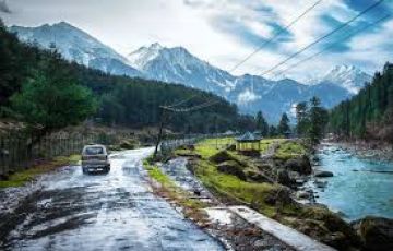 Family Getaway 7 Days Jammu to Patnitop Trip Package