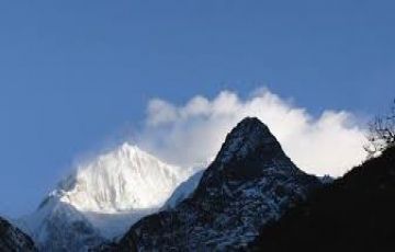3 Days 2 Nights Gangtok Tour Package by HelloTravel In-House Experts