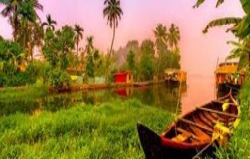 Heart-warming 4 Days 3 Nights Munnar with Cochin Trip Package