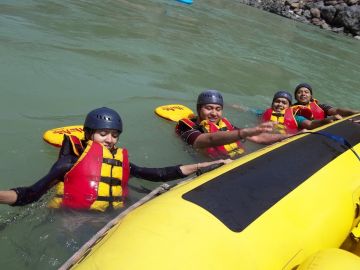 Pleasurable 3 Days 2 Nights Rishikesh Family Trip Package
