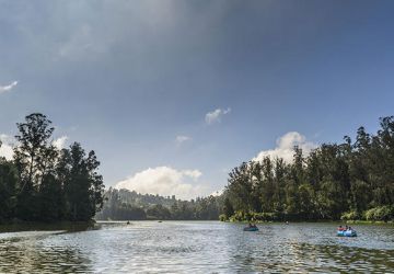 Best 2 Days Arrival And Sightseeing In Ooty with Drive From Ooty To Coonoor For Sightseeing Trip Package