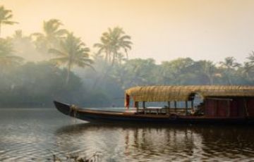7 Days Alleppey-kovalam 160km to Cochin  Munnar 130 Kms Vacation Package
