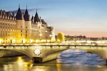 Heart-warming Paris - London Tour Package for 4 Days 3 Nights