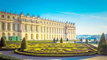 Family Getaway 5 Days 4 Nights Paris - Versailles - Paris Holiday Package
