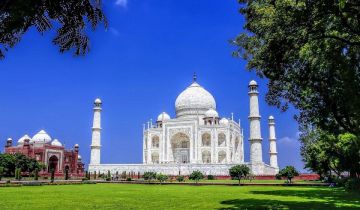 Memorable 2 Days Agra Vacation Package