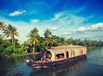 Heart-warming Munnar Tour Package for 5 Days 4 Nights from Alleppey - Cochin 60kms Approx 01hr 30mins