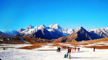 Beautiful 5 Days Manali  Delhi 570 Kms And 12 Hrs to Manali - Rohtaang Pass  Solang Valley Vacation Package