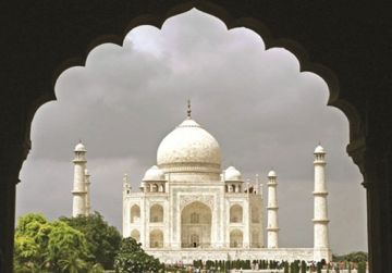 Amazing 2 Days 1 Night kolkata - delhi - agra with agra  delhi - kolkata Tour Package