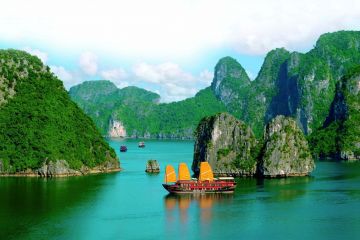 Ecstatic 5 Days Halong to Holiday Package