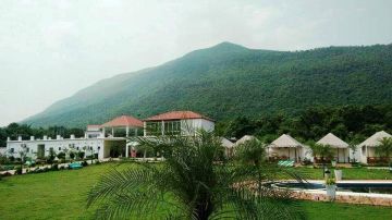 Baranti Garpanchkot Deluxe