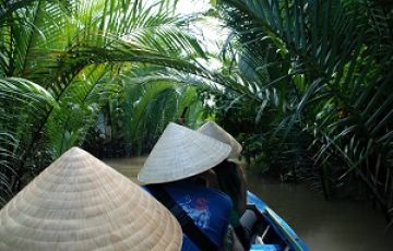 Amazing 5 Days 4 Nights hanoi Tour Package