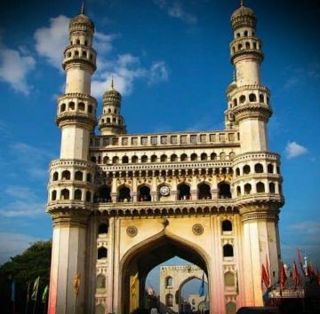 Heart-warming 4 Days 3 Nights hyderabad Holiday Package