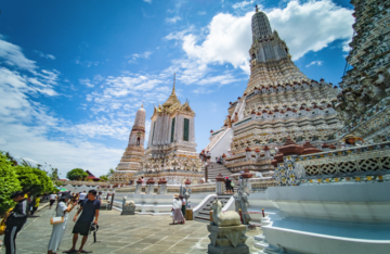 Heart-warming 3 Days 2 Nights day 1  pattaya Holiday Package