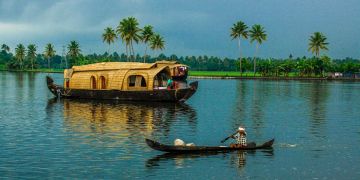 4 Days 3 Nights munnar, alleppey with cochin Hill Stations Holiday Package