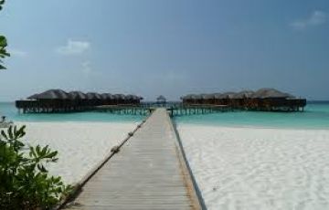 4 Nights and 5 Days Maldives Honeymoon trip