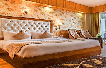 Experience 3 Days shimla Friends Tour Package