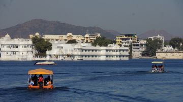 Magical 4 Days 3 Nights mount abu with udaipur Holiday Package
