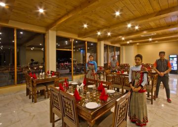 Memorable manali Friends Tour Package for 4 Days