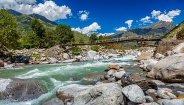 Amazing 5 Days 4 Nights manali Holiday Package