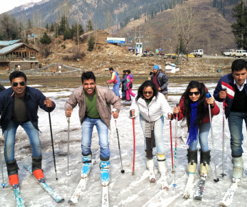 Experience 5 Days 4 Nights delhi Friends Tour Package