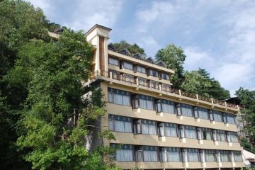 Amazing 3 Days 2 Nights dalhousie Holiday Package