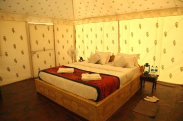 Heart-warming 2 Days 1 Night jaisalmer Holiday Package