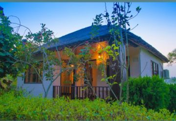 Ecstatic 3 Days 2 Nights Jim Corbett and Delhi Tour Package