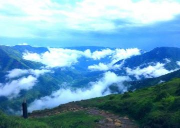 Amazing 5 Days 4 Nights shillong Tour Package